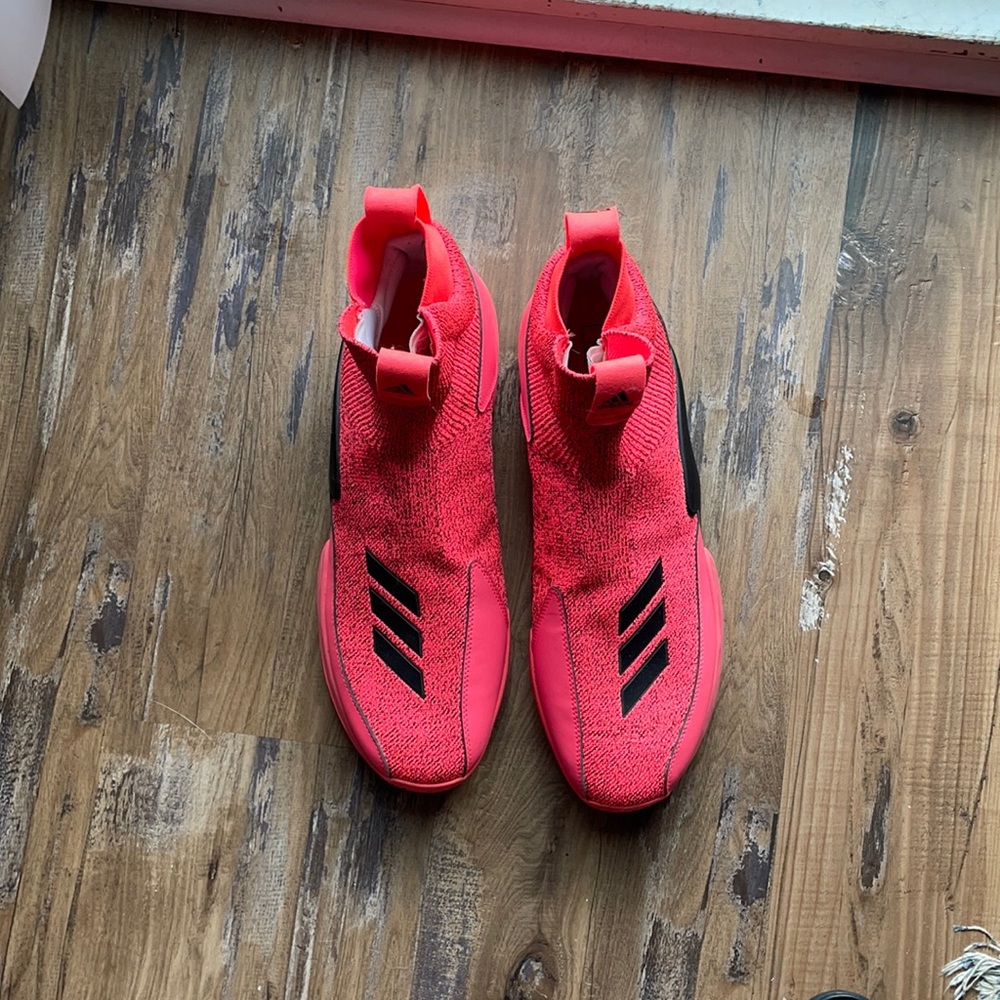 Adidas men’s Bright pink size 14.5 kicks
